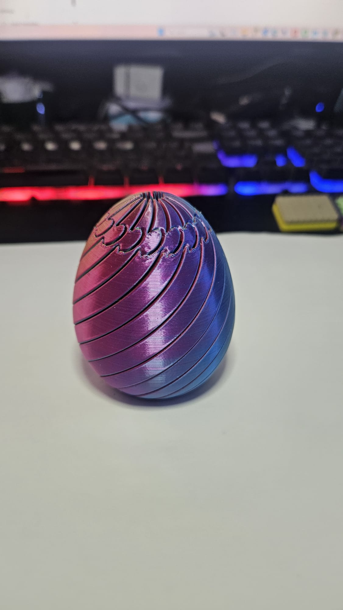 🥚 Flexi Egg – Mesmerising Twist Fidget - Image 6